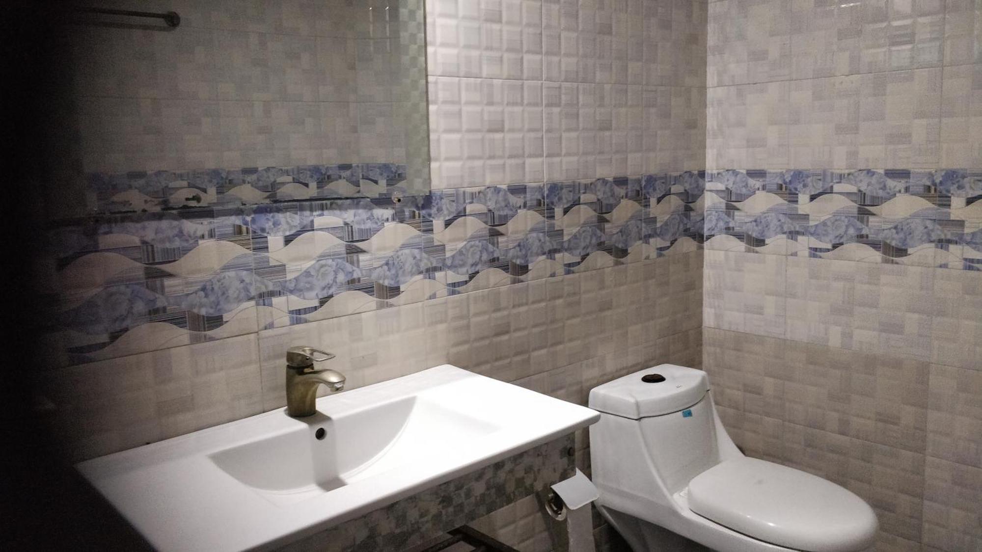 Quick Continental Hotel - Jail Road Lahore Chambre photo
