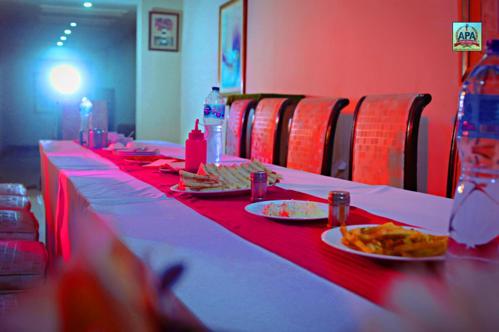Quick Continental Hotel - Jail Road Lahore Extérieur photo